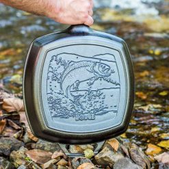 Lodge Castiron - Wildlife Square Grill Pan with Fish