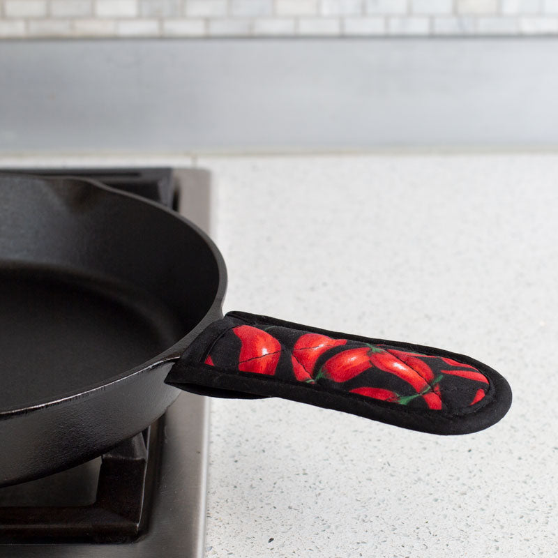 Lodge Ironware - Patterned Hot Handle Holders - Image 20