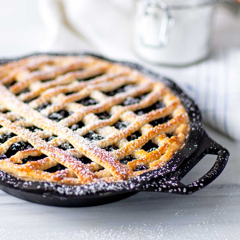 Lodge Castiron - 9 Inch Seasoned Cast Iron Pie Pan - Image 4