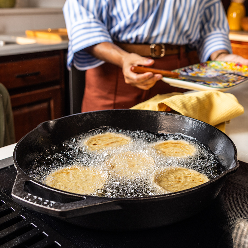 Lodge Castiron - Classic Cast Iron Skillets - Image 70