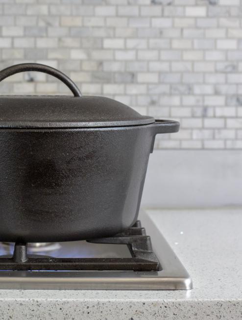Lodge Castiron - Cast Iron Dutch Ovens - Image 7