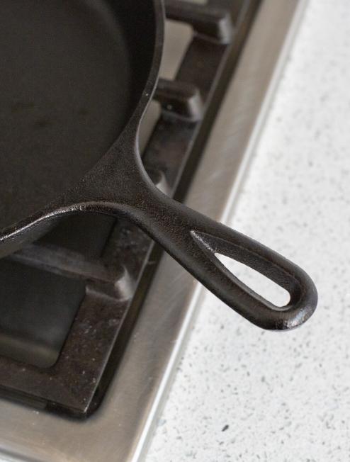 Lodge Castiron - Classic Cast Iron Skillets - Image 81