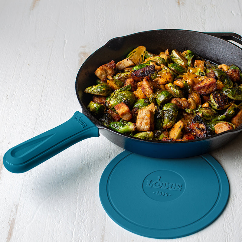Lodge Castiron - Deluxe Silicone Hot Handle Holder - Image 7
