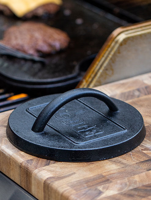 Lodge Castiron - 6.25 Inch Seasoned Cast Iron Burger Press - Image 3