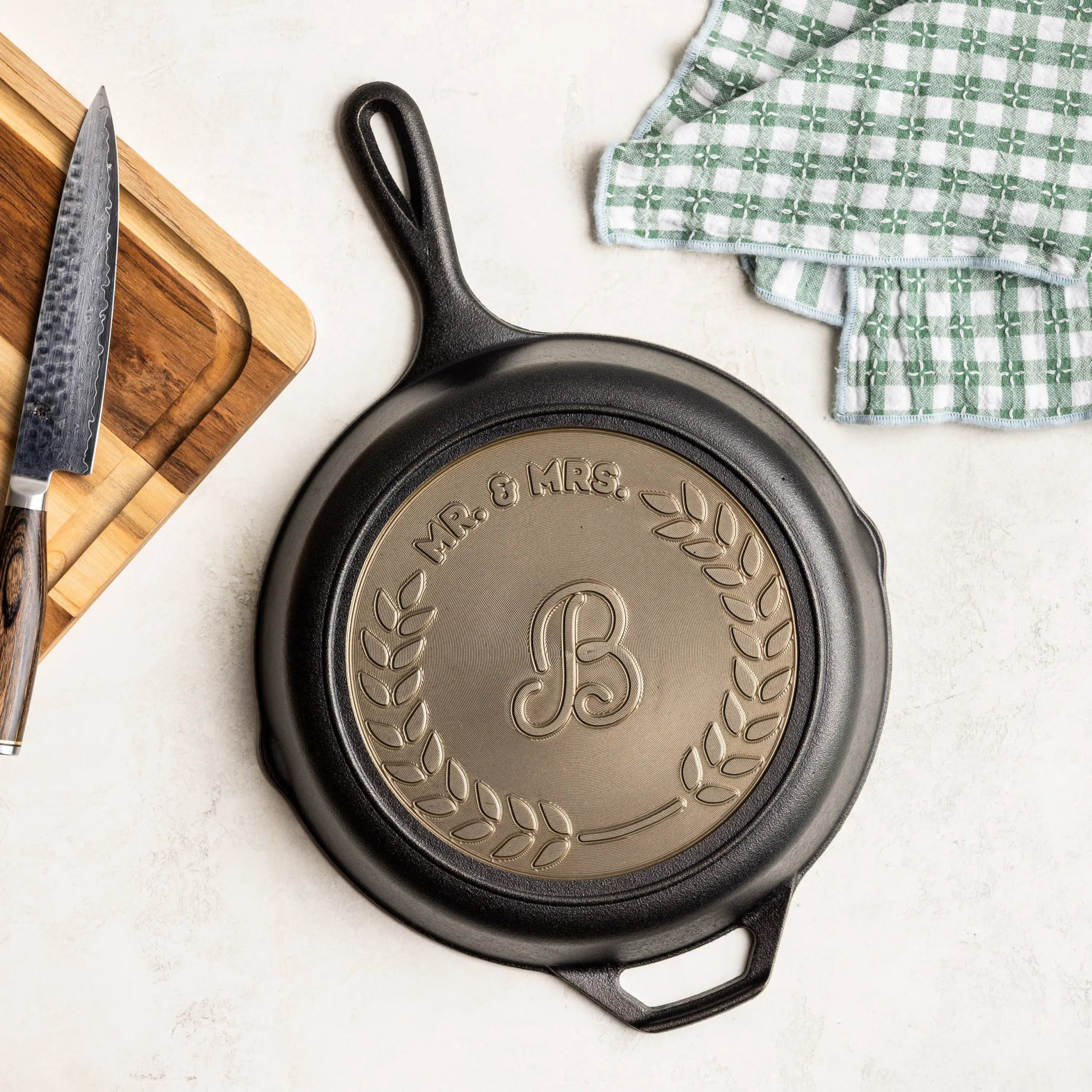 Lodge Castiron - Custom Engraved Monogram Skillet - Image 8