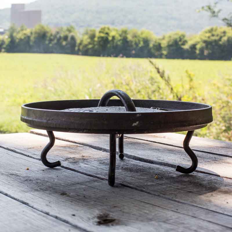 Lodge Castiron - 4 in 1 Camp Dutch Oven Tool - Image 4