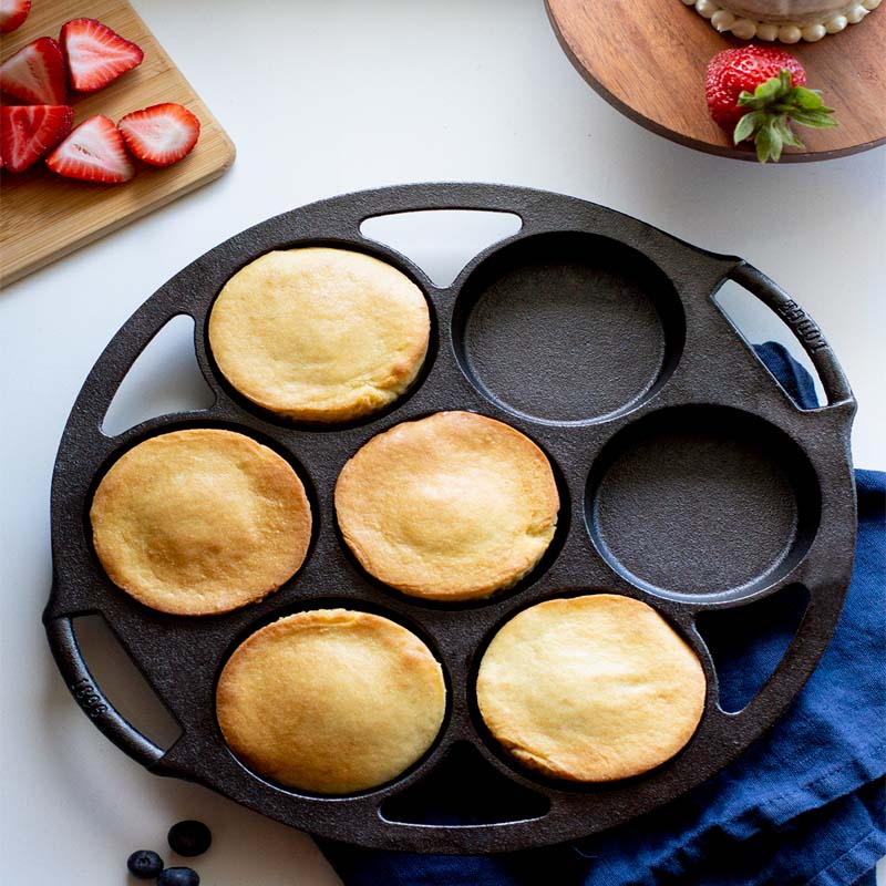 Lodge Ironware - Seasoned Cast Iron Mini Cake Pan - Image 3