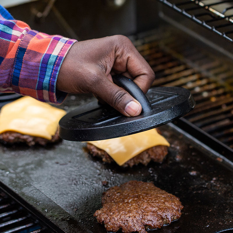 Lodge Castiron - 6.25 Inch Seasoned Cast Iron Burger Press - Image 4