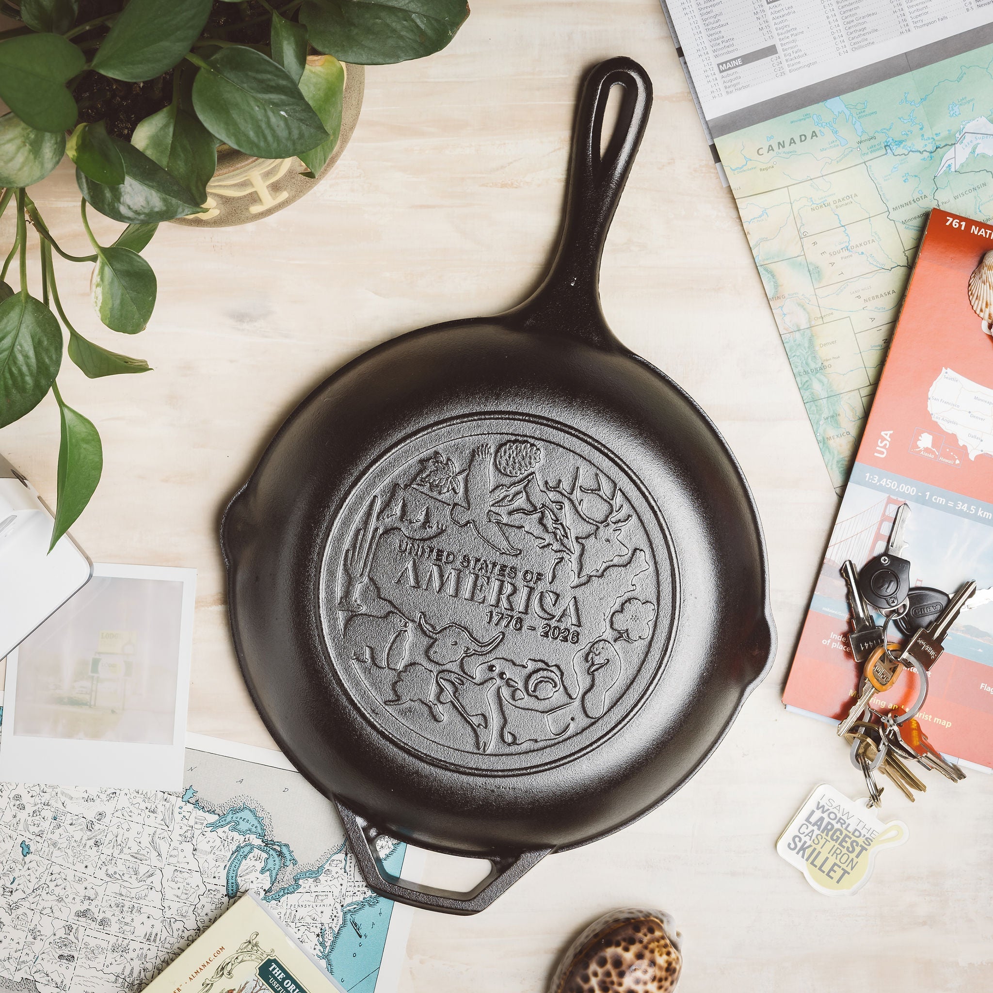 Lodge Ironware - Lodge Ironware - Chef Collection 10 Inch Seasoned Cast Iron Skillet, USA Frontier - Image 2
