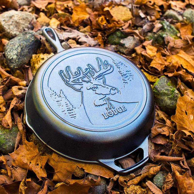 Lodge Castiron - Wildlife Series 10.25 Inch Cast Iron Deer Skillet - Image 3