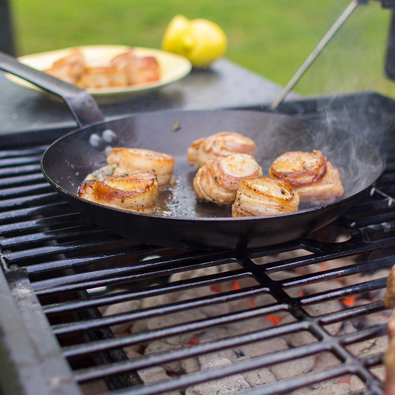 Lodge Castiron - Carbon Steel Skillet - Image 4