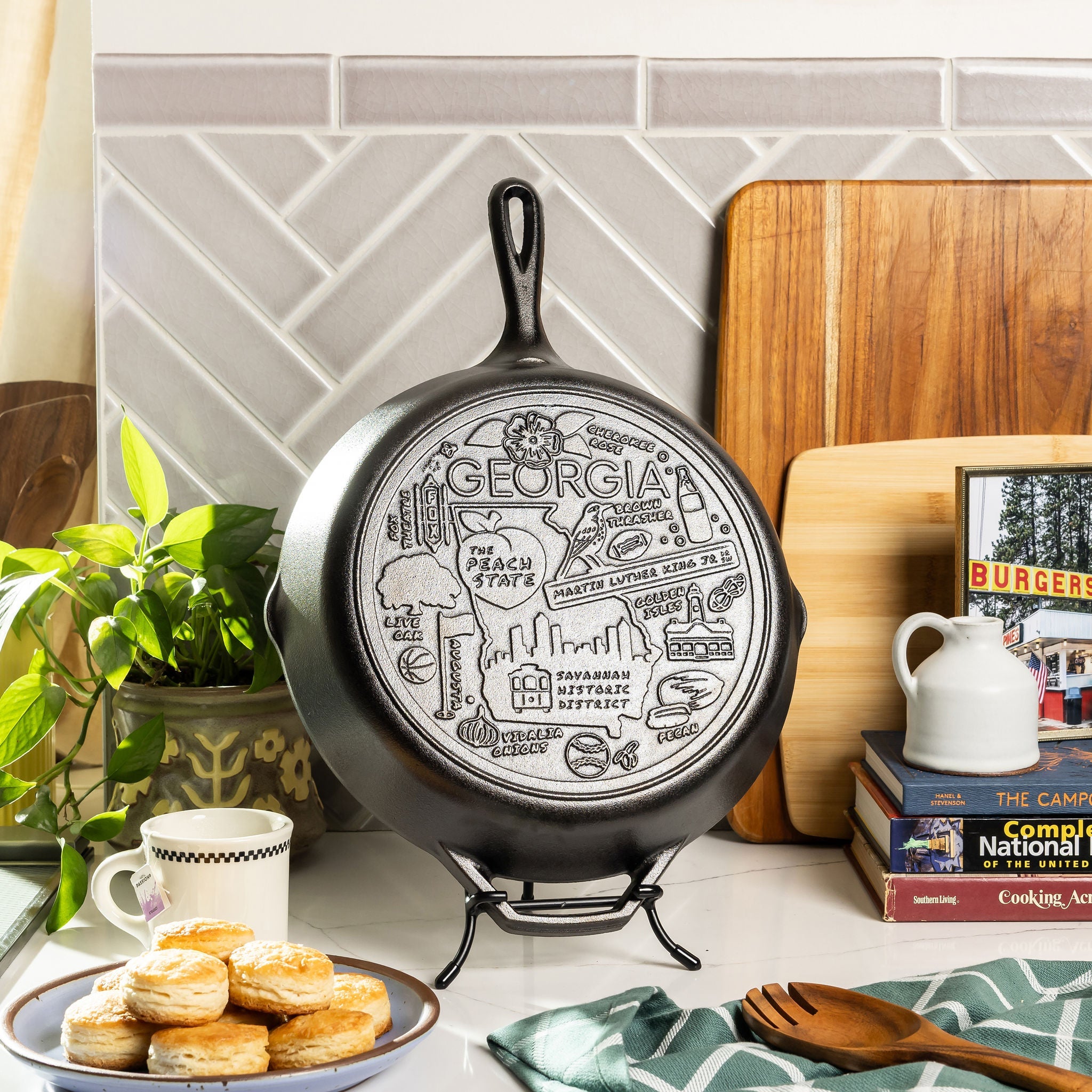 Lodge Castiron - American Road Trip: 12 Inch Seasoned Cast Iron Skillet, Georgia - Image 2